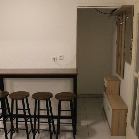 Zimmer Sucht Bewohner Duisburg Eksteriør billede